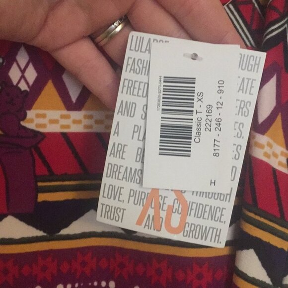 XS LuLaRoe Classic T D06 793 - Picture 3 of 5